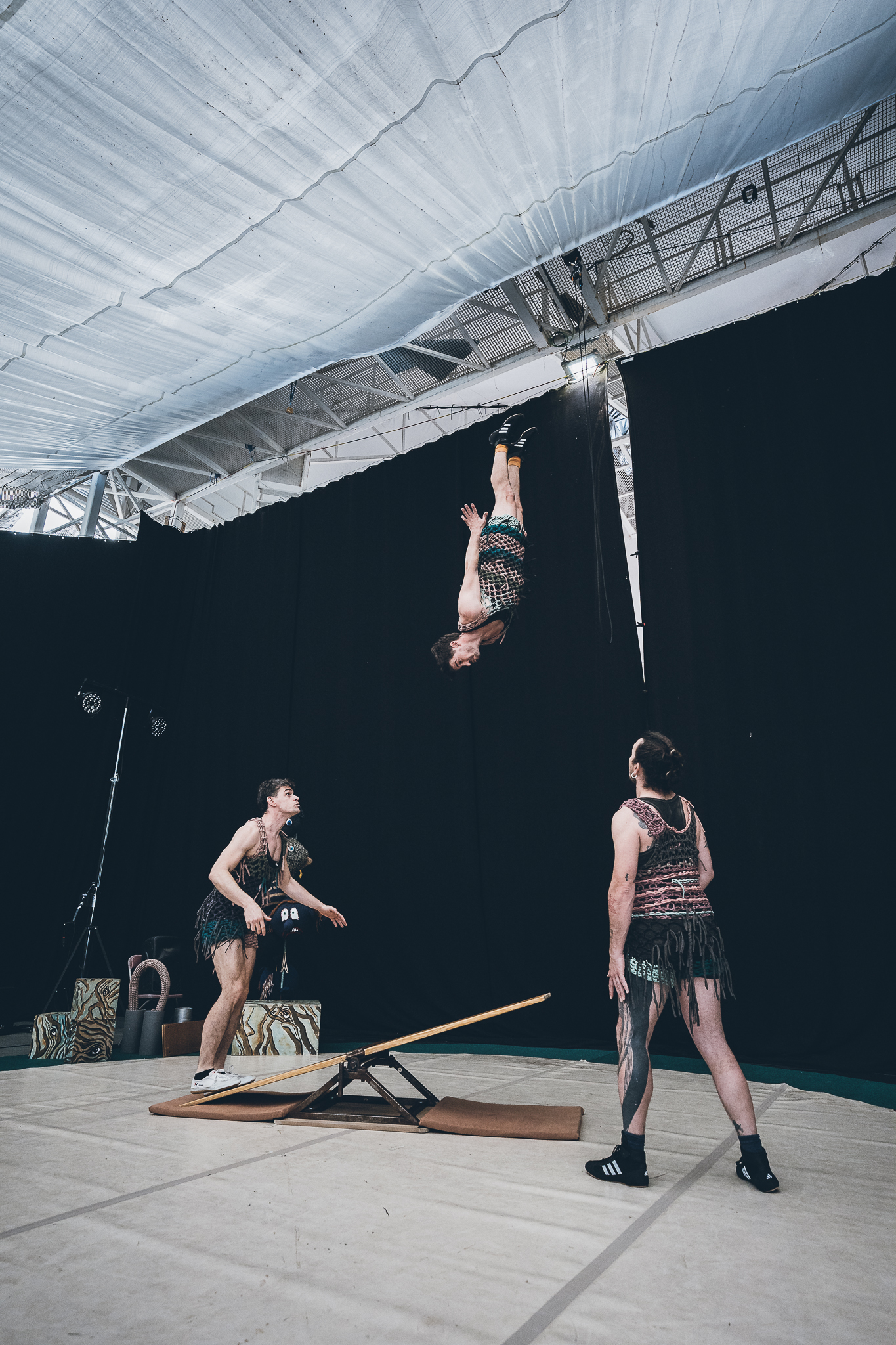 Lanördika - TRES TRISTES TROLS - residencia artistica de circo en madrid - El Invernadero